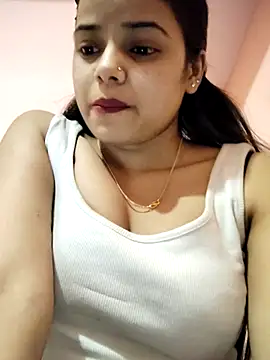 Snapshot of RAYI_123 chatting on December 14, 2025, 5:40 pm RAYI 123 online show from December 14, 2025, 5:40 pm