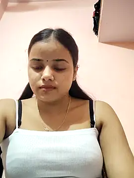 Snapshot of RAYI_123 chatting on April 4, 2026, 5:49 am RAYI 123 online show from April 4, 2026, 5:49 am
