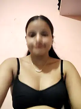 Snapshot of RAYI_123 chatting on April 26, 2026, 3:42 pm RAYI 123 online show from April 26, 2026, 3:42 pm