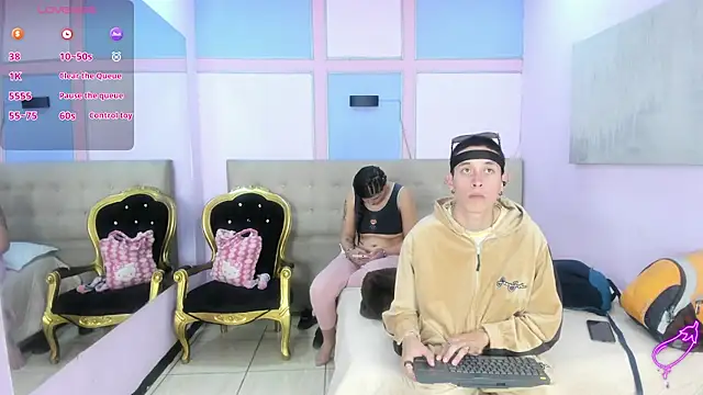 Snapshot of SimonAndJocelyn chatting on September 9, 2025, 2:49 pm SimonAndJocelyn online show from September 9, 2025, 2:49 pm