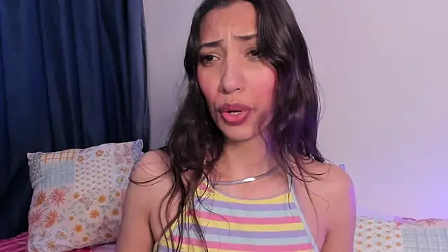 Snapshot of Miss_veronicaa2 chatting on November 12, 2025, 1:55 pm Miss veronicaa2 online show from November 12, 2025, 1:55 pm