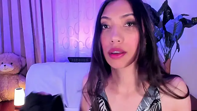 Miss veronicaa2 online show from February 26, 2026, 1:10 pm