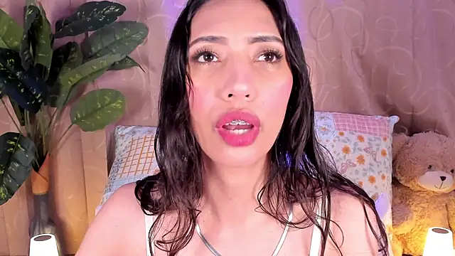 Miss veronicaa2 online show from July 29, 2026, 1:09 pm