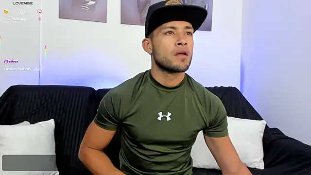 Snapshot of Max_Conor1 chatting on November 11, 2025, 12:05 pm Max Conor1 online show from November 11, 2025, 12:05 pm