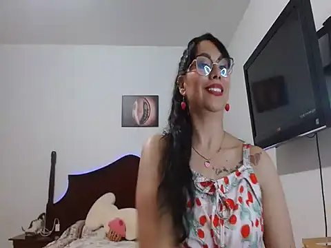 Snapshot of AloLovely_ chatting on May 9, 2026, 1:55 am AloLovely online show from May 9, 2026, 1:55 am