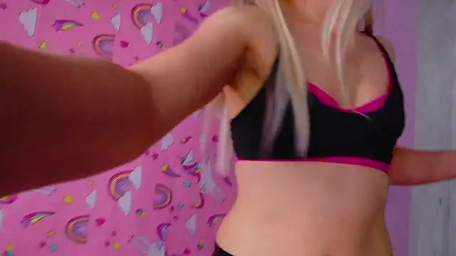 Snapshot of TwerkingCheerleader chatting on June 11, 2026, 8:07 pm TwerkingCheerleader online show from June 11, 2026, 8:07 pm