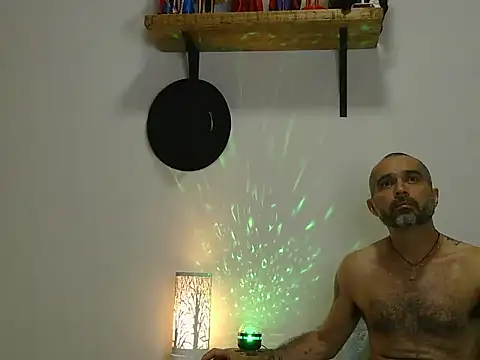 perrosolove online show from March 1, 2025, 7:41 am