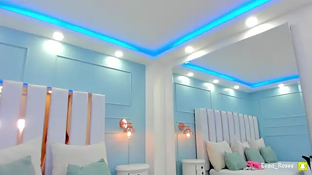 eva roseee online show from February 16, 2026, 10:17 pm