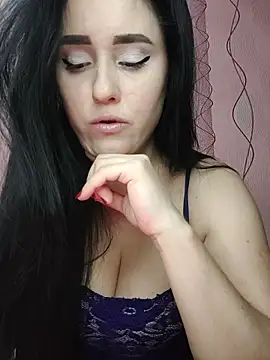 AddieAdams online show from April 8, 2026, 7:52 am