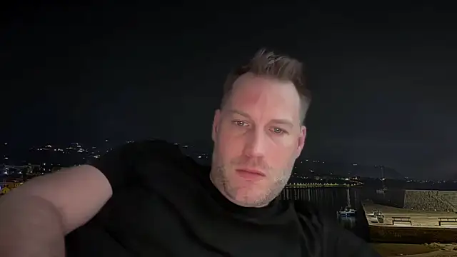 Snapshot of Christian87xxx chatting on February 9, 2025, 1:03 pm Christian87xxx online show from February 9, 2025, 1:03 pm