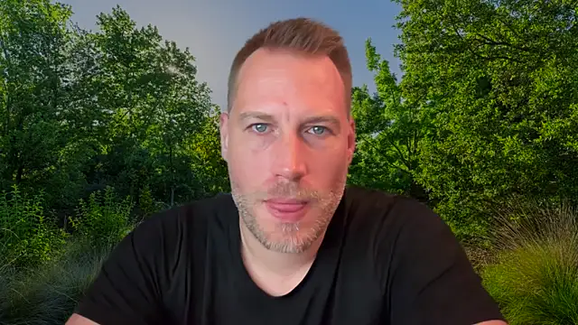 Snapshot of Christian87xxx chatting on September 12, 2025, 6:57 am Christian87xxx online show from September 12, 2025, 6:57 am