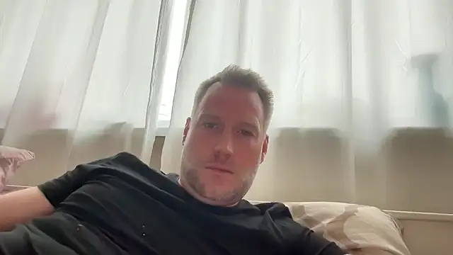 Christian87xxx online show from February 6, 2026, 11:02 am