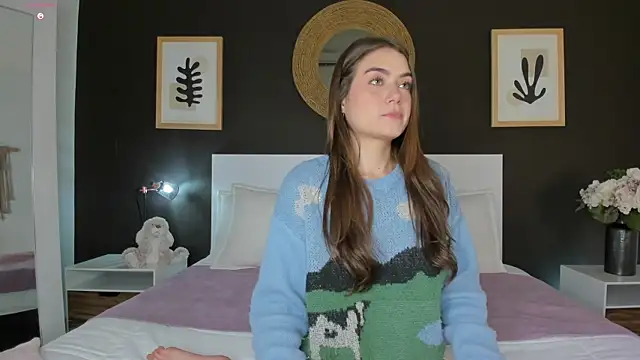 Snapshot of AlannaRussell_ chatting on February 4, 2026, 8:03 pm AlannaRussell online show from February 4, 2026, 8:03 pm