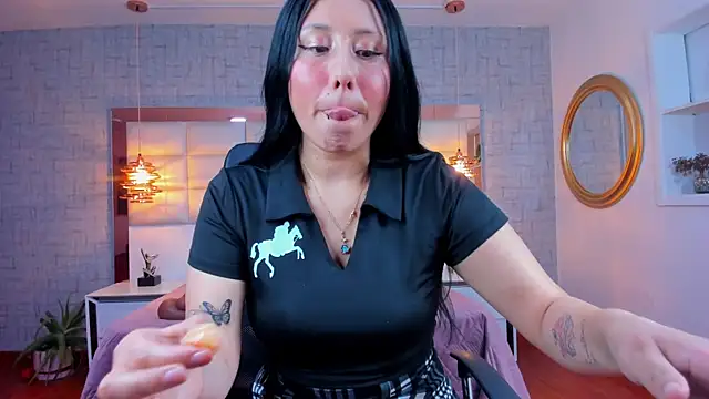 Nohemi louse online show from July 16, 2026, 7:20 pm
