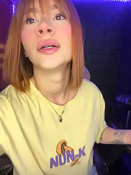 chloe rockss  online show from September 20, 2025, 9:49 pm