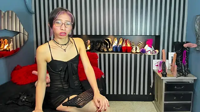 Mara Gonzalez online show from May 19, 2026, 11:49 am