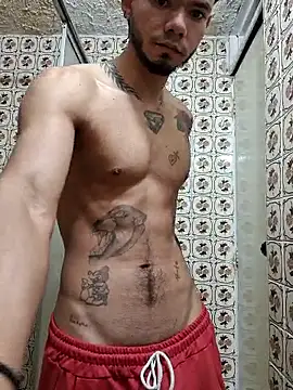 Snapshot of Niick01_ chatting on February 16, 2025, 12:43 pm Niick01 online show from February 16, 2025, 12:43 pm