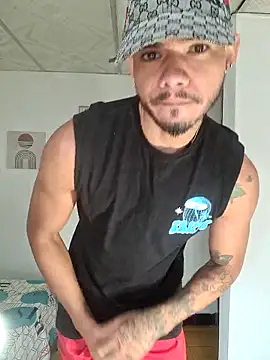 Snapshot of Niick01_ chatting on October 15, 2025, 3:01 pm Niick01 online show from October 15, 2025, 3:01 pm