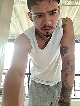 Snapshot of Niick01_ chatting on October 29, 2025, 3:47 pm Niick01 online show from October 29, 2025, 3:47 pm