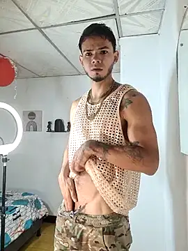 Snapshot of Niick01_ chatting on November 13, 2025, 4:17 pm Niick01 online show from November 13, 2025, 4:17 pm