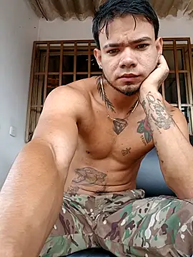 Snapshot of Niick01_ chatting on November 28, 2025, 1:03 pm Niick01 online show from November 28, 2025, 1:03 pm