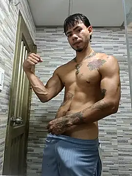 Niick01  online show from December 22, 2025, 5:43 pm