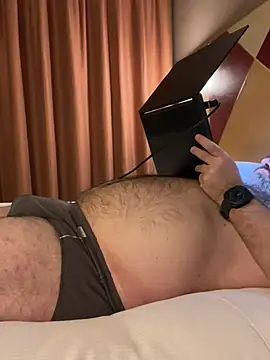 fuocovivo4 online show from February 10, 2025, 5:30 pm