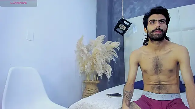 Arah issaa online show from October 31, 2025, 10:44 pm