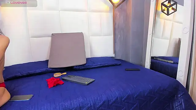 Arah issaa online show from November 3, 2025, 10:21 pm