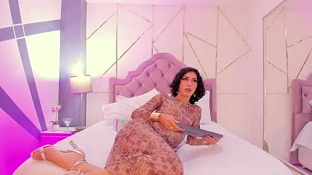 allicemackenzie online show from March 8, 2025, 9:18 pm