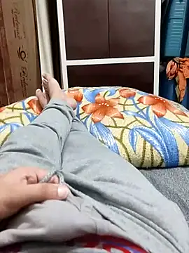 Snapshot of Hot_funky_boy chatting on February 20, 2025, 1:51 pm Hot funky boy online show from February 20, 2025, 1:51 pm