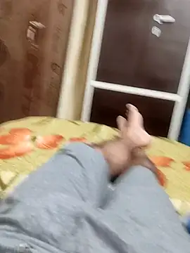 Snapshot of Hot_funky_boy chatting on March 2, 2025, 9:01 pm Hot funky boy online show from March 2, 2025, 9:01 pm