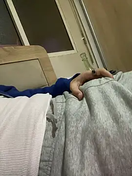 Snapshot of Daady_tuurk chatting on February 3, 2025, 8:35 pm Daady tuurk online show from February 3, 2025, 8:35 pm