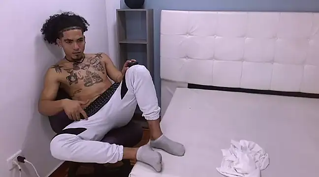 LihanJor 23 online show from February 4, 2025, 6:36 am