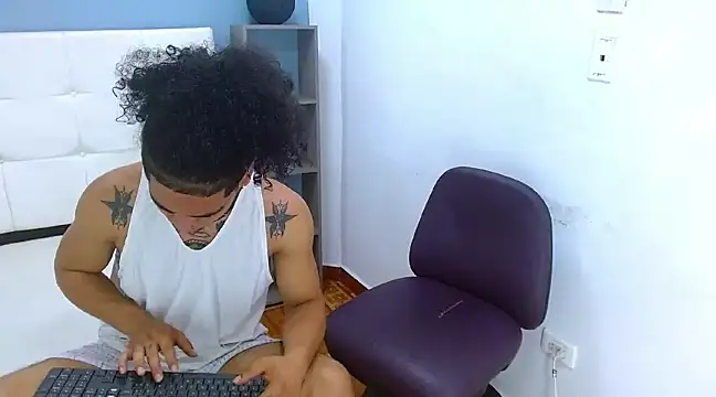 LihanJor 23 online show from February 16, 2025, 3:26 am