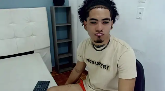 LihanJor 23 online show from February 25, 2025, 3:31 am