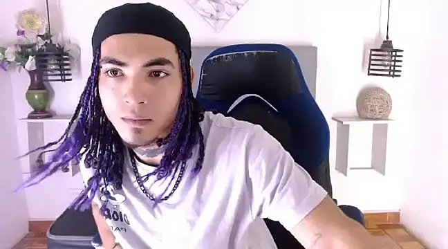 LihanJor 23 online show from March 6, 2025, 9:14 am