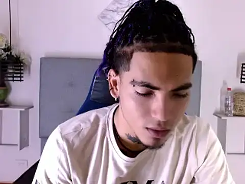 LihanJor 23 online show from March 13, 2025, 6:37 am