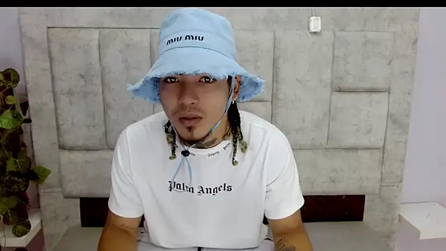 LihanJor 23 online show from September 9, 2025, 12:59 pm