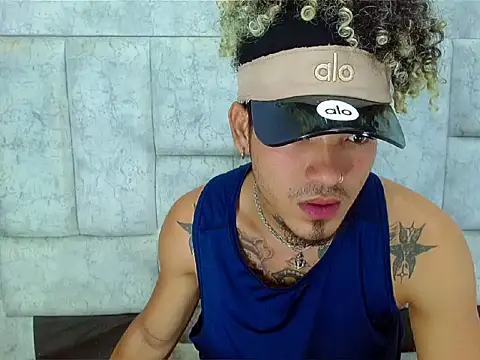 LihanJor 23 online show from September 11, 2025, 12:38 pm