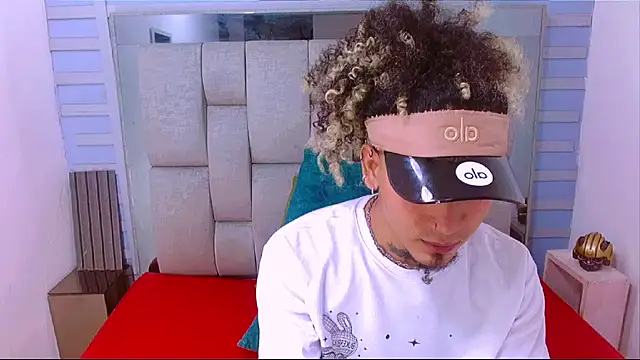 LihanJor 23 online show from September 21, 2025, 4:36 am