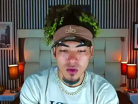 LihanJor 23 online show from November 12, 2025, 1:00 pm