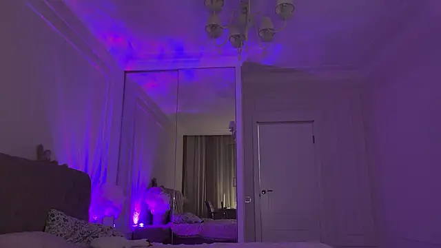 Snapshot of Kisskeyy chatting on February 9, 2025, 11:15 pm Kisskeyy online show from February 9, 2025, 11:15 pm