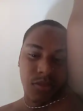 Snapshot of ONegodoce25 chatting on June 11, 2026, 5:22 pm ONegodoce25 online show from June 11, 2026, 5:22 pm