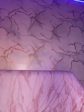 Lally Valencia   online show from February 11, 2026, 10:20 am