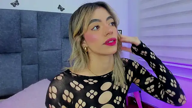 Violetta Ficher online show from March 9, 2026, 2:04 am