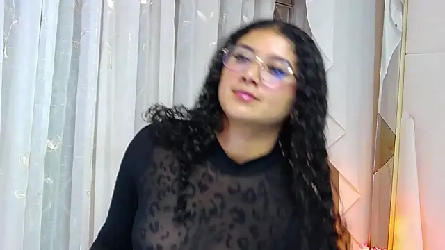 Snapshot of GinevraCarusso chatting on September 20, 2025, 6:31 pm GinevraCarusso online show from September 20, 2025, 6:31 pm