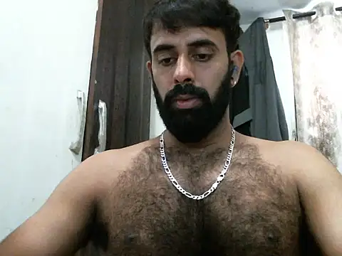 Snapshot of indianhairybull chatting on April 22, 2026, 4:37 am indianhairybull online show from April 22, 2026, 4:37 am