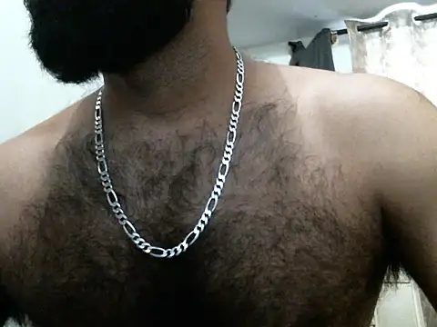 Snapshot of indianhairybull chatting on April 26, 2026, 4:43 am indianhairybull online show from April 26, 2026, 4:43 am
