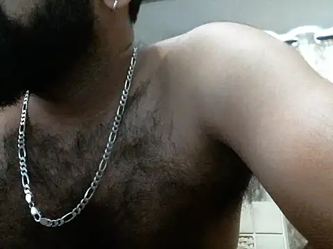 Snapshot of indianhairybull chatting on May 7, 2026, 4:29 am indianhairybull online show from May 7, 2026, 4:29 am